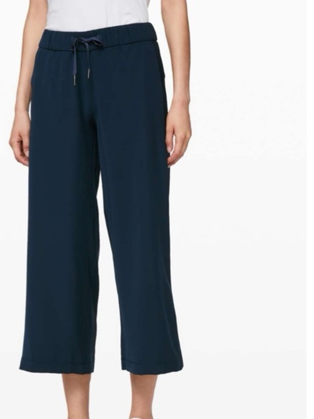Lululemon on the fly wide leg pants